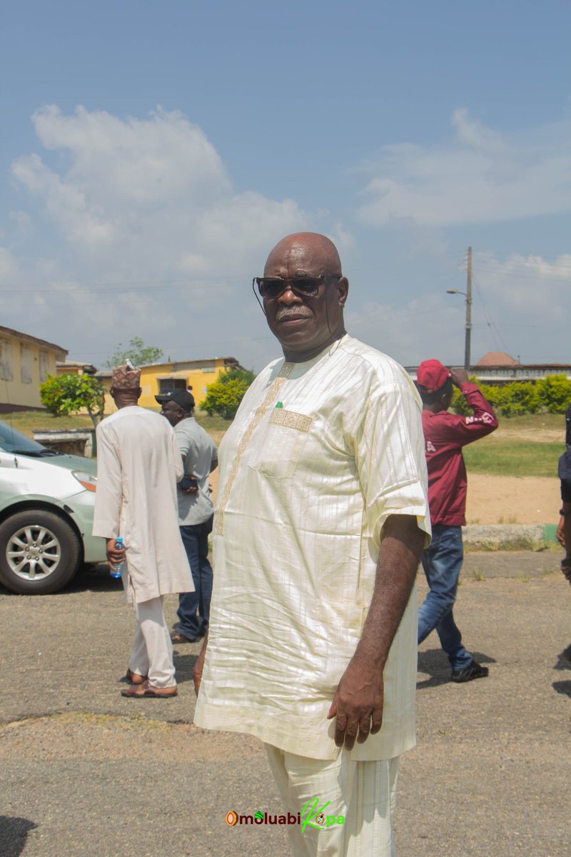 osunofficial's tweet image. Retired Brig Gen Joe Komolafe urges 2025 Batch C Corps Members to stay vigilant &amp;amp; alert to cyber threats. “The first person who can protect you is you,” he says. #NYSC2025 #SecurityAwareness #CyberSafety #BeAlert #EdeCamp
facebook.com/share/p/1GQDE7…