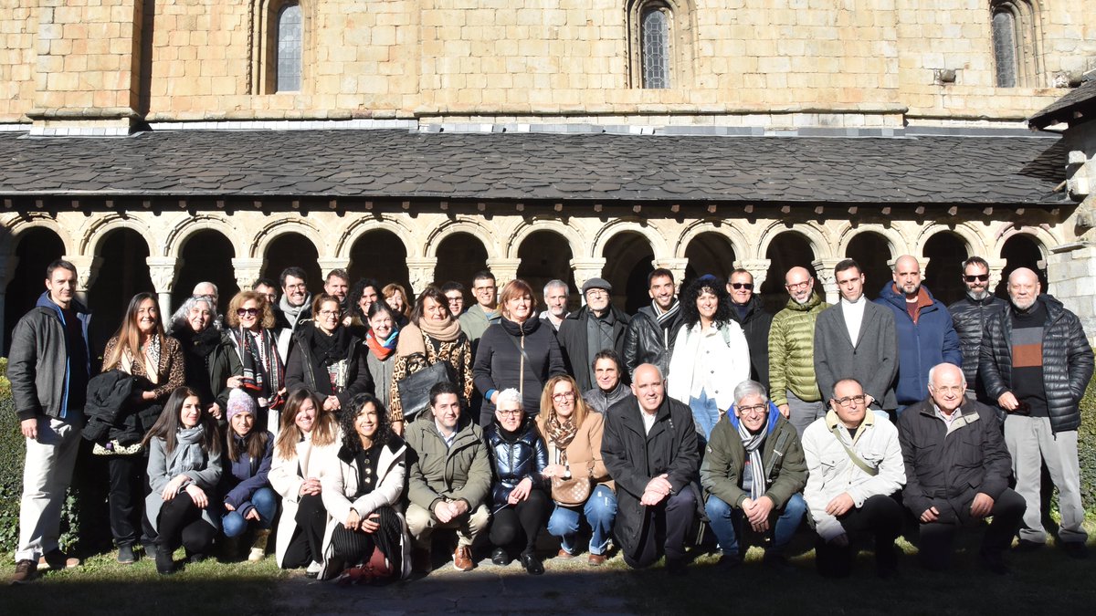 RadioSeu's tweet image. #EnImatges RàdioSeu ha celebrat aquest dissabte el seu 40è aniversari amb un acte públic a l’@espaiermengol de #laSeu. La sessió ha inclòs la presentació d’un vídeo commemoratiu, una taula rodona sobre la meteorologia al Pirineu i un reconeixement als col·laboradors més veterans.