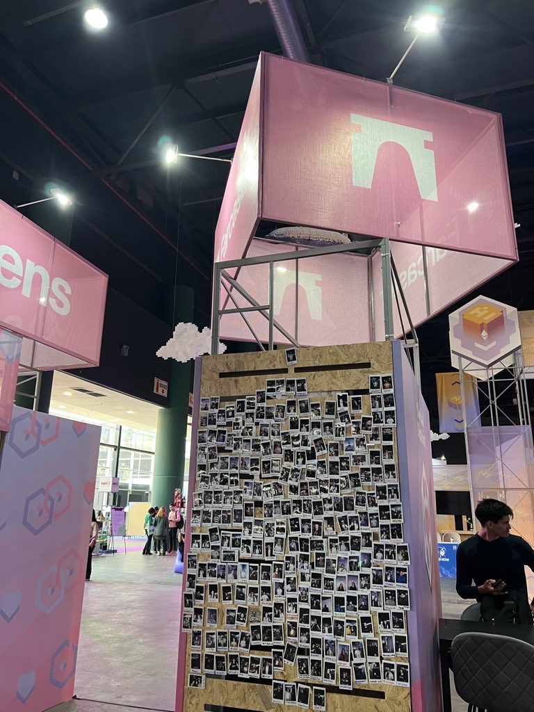 I'll be at the <a href="/farcaster_xyz/">Farcaster</a> Devconnect booth for next 3 hours if anyone has questions or wants to say hi! 

Last shift before I head back home, has been so wonderful meeting many community members and newcomers 😊