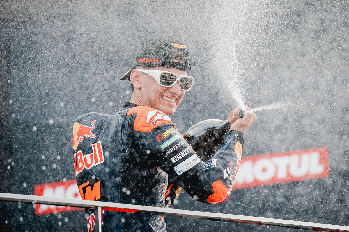 TotalMotorcycle's tweet photo. P4 at #Valencia (and the #world) as #Acosta #closes #2025 #MotoGP: #2025 #MotoGP came to an end under blue skies in #Valencia and on a bright note for Red Bull KTM as Pedro #Acosta challenged for another GP podium and sealed 4th place in the #world.… https://t.co/4G0OJZOc6q https://t.co/XUzkjes1wi