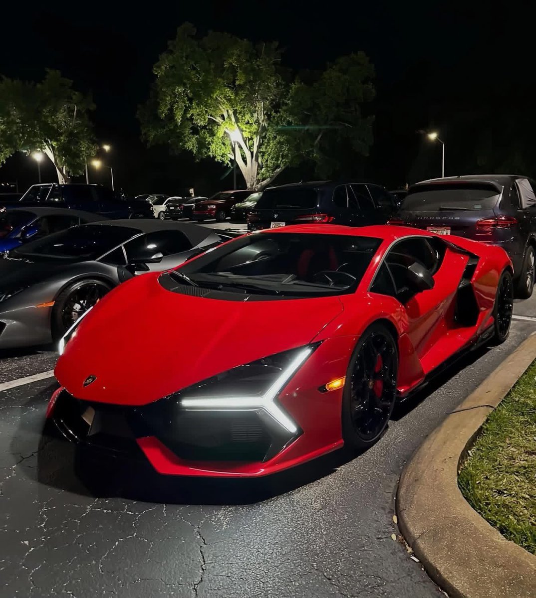 CarsUnitedx's tweet image. Lamborghini Revuelto 🛡️