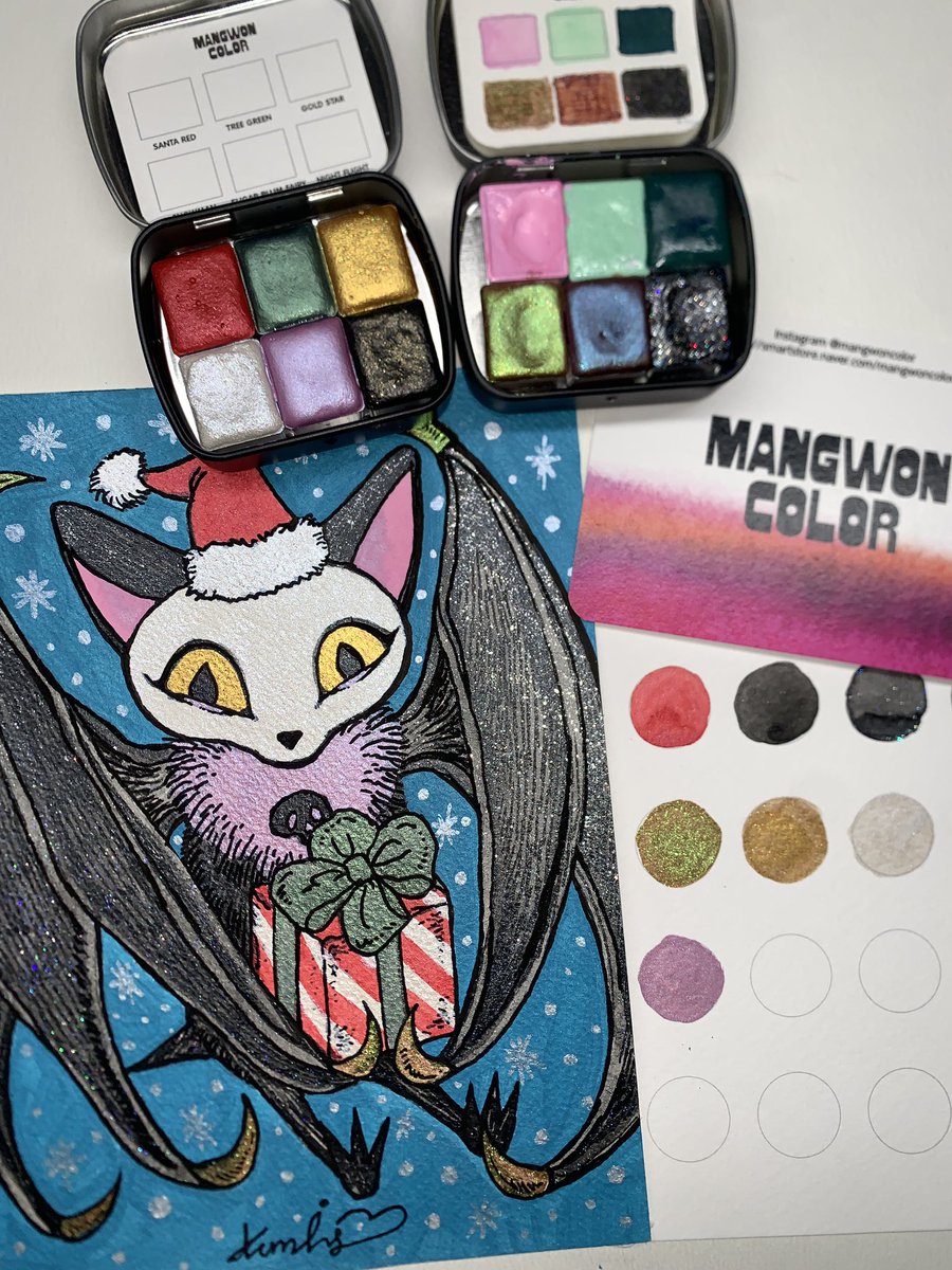 망원칼라 윈터 홀리데이 펄 물감이 도착해서 라이브로 언박싱하며 물감 추천도 드리고 수작업 부흥회를 외치며 생각보다 긴 라이브를 진행하였네요 함께해 주셔서 감사드리며~ 내일도 8시에 라이브에서 만나용! ❤️🎄 ͥ ♡ͦ ♡ͮ ♡ͤ*⊹゜
Ps. 너무 귀여운 후기 남겨주셔서 감사해요! /•᷅•᷄\Ⳋ