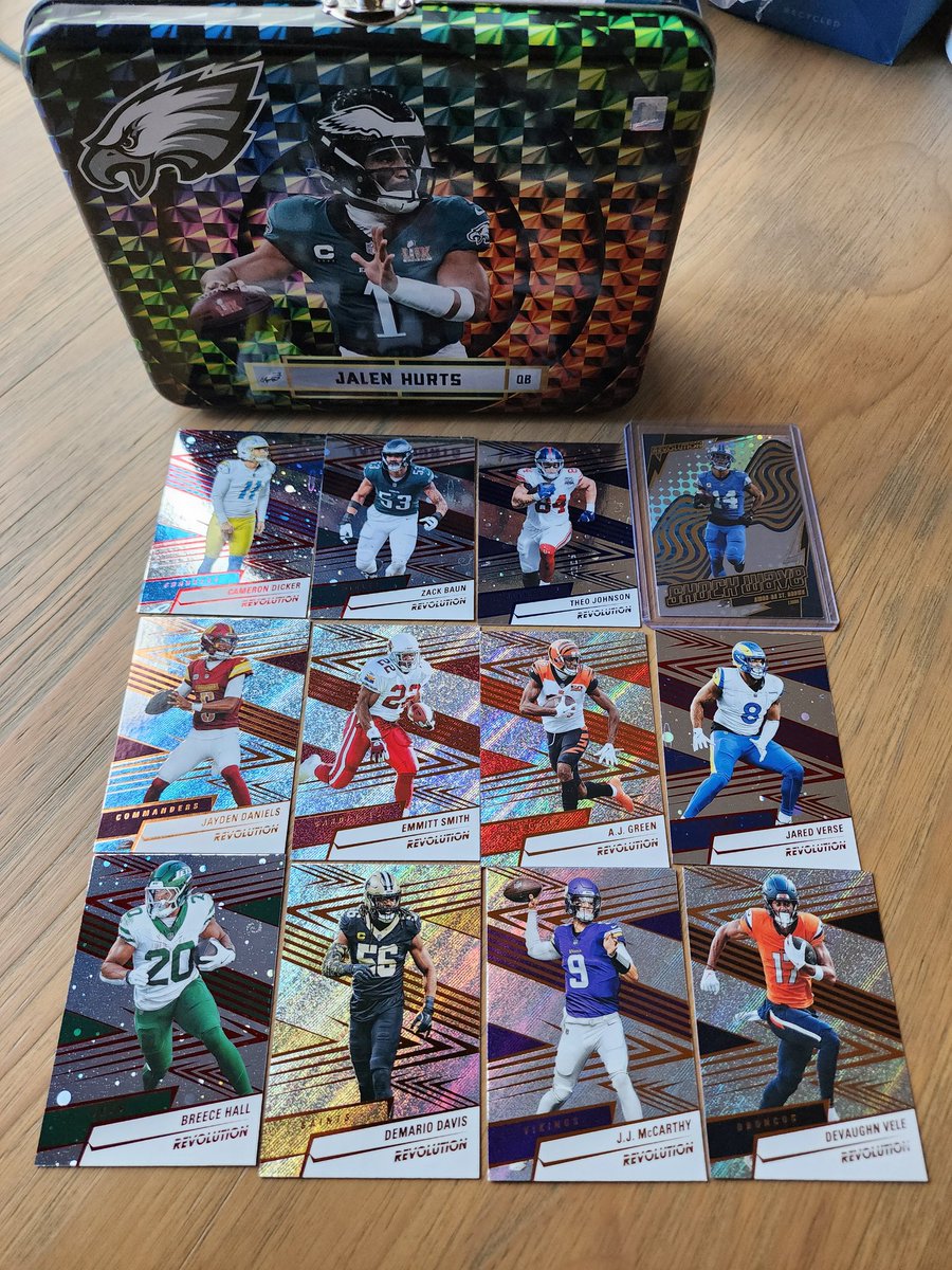 rc_collector's tweet image. 2/2. Theo Johnson is #/99. #Panini #football.