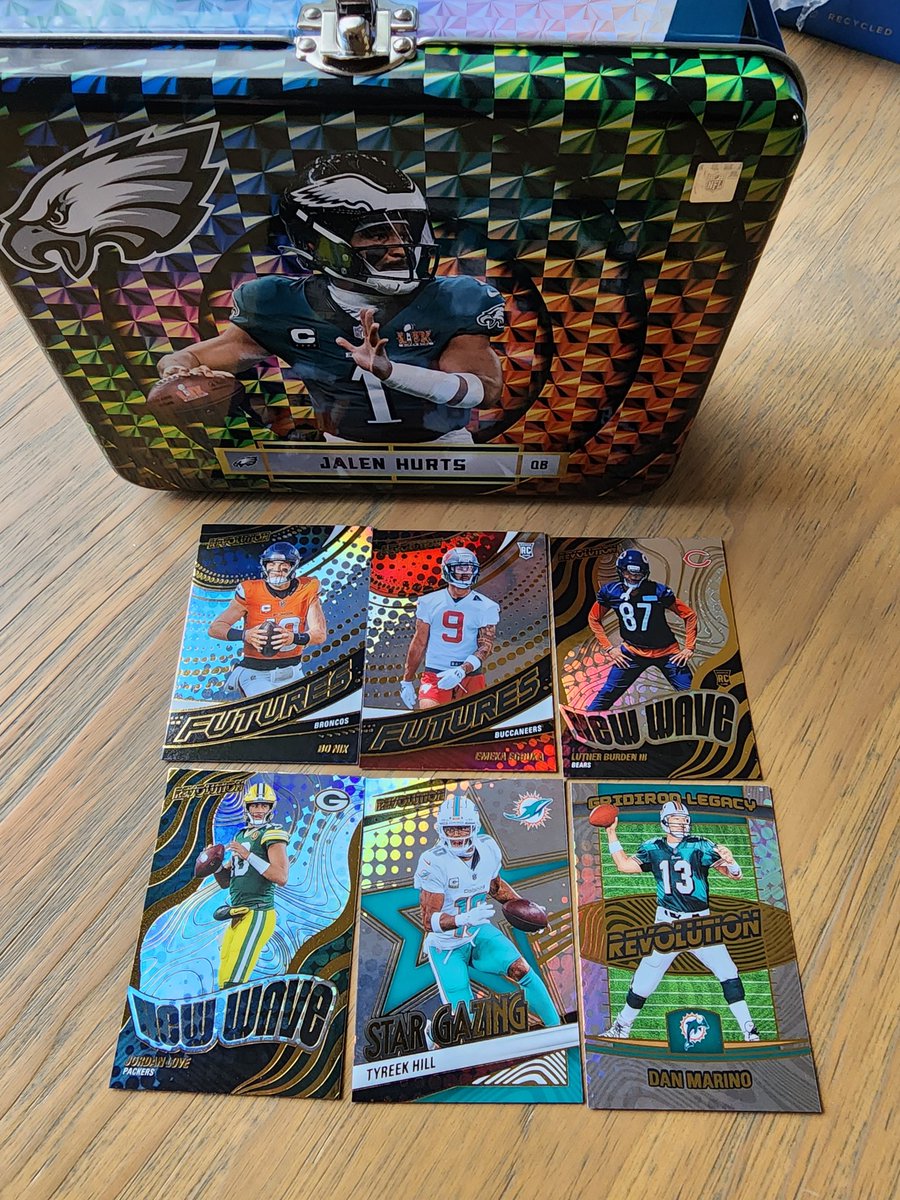 rc_collector's tweet image. 2/2. Theo Johnson is #/99. #Panini #football.