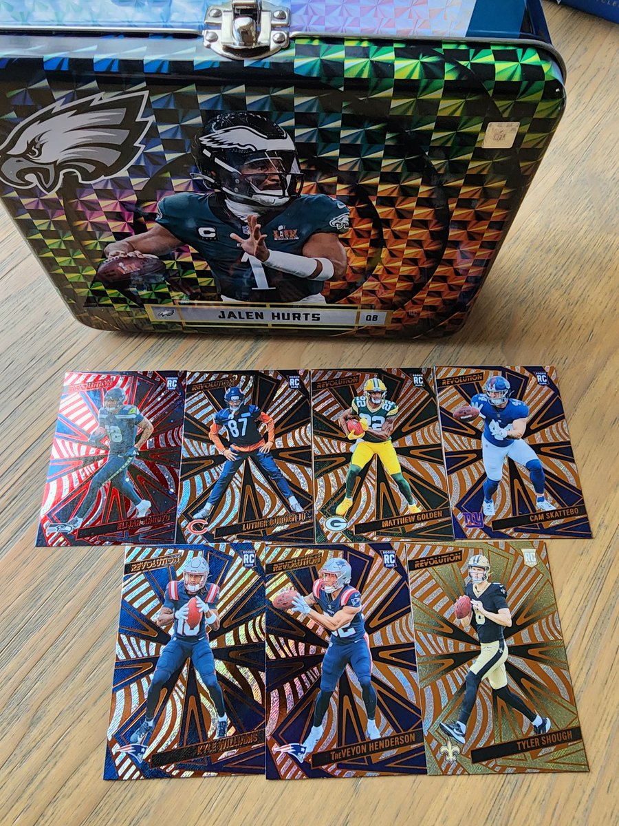 rc_collector's tweet image. 2/2. Theo Johnson is #/99. #Panini #football.