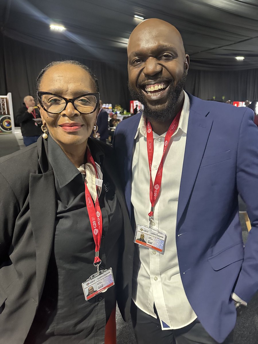 Sophie_Mokoena's tweet image. Hi #Kenya ✌️✌️✌️✌️.