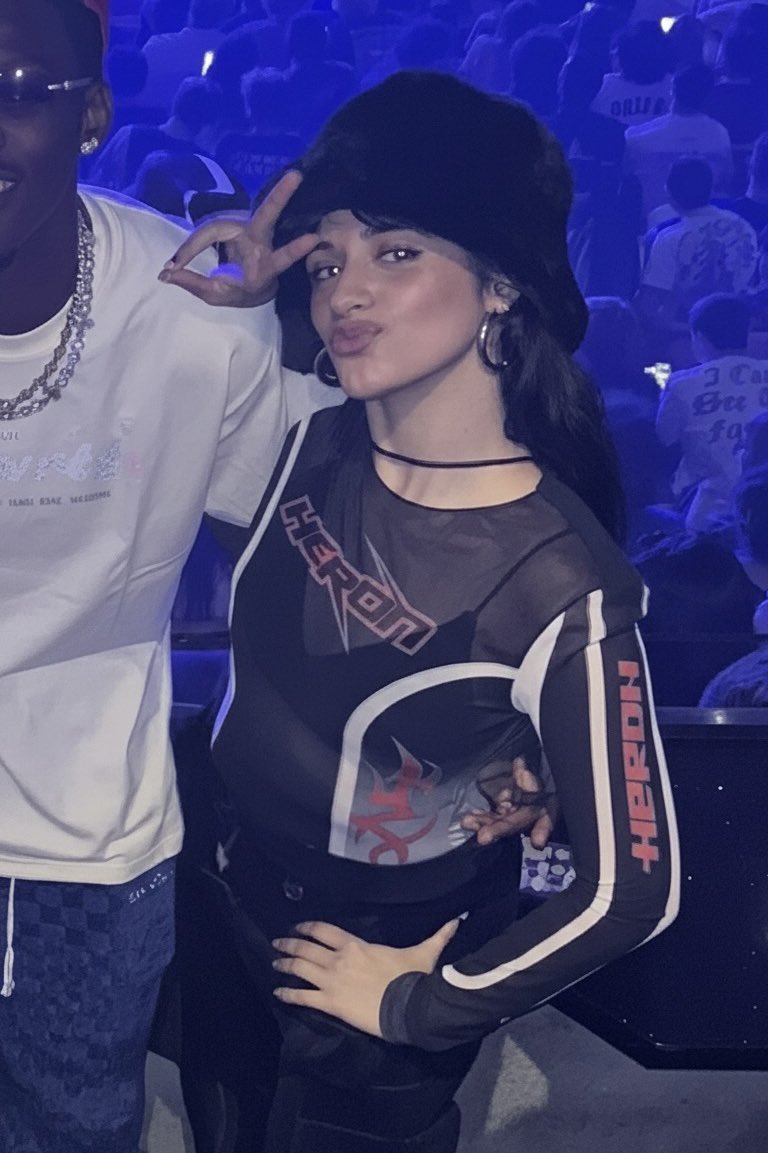 camila tweet media