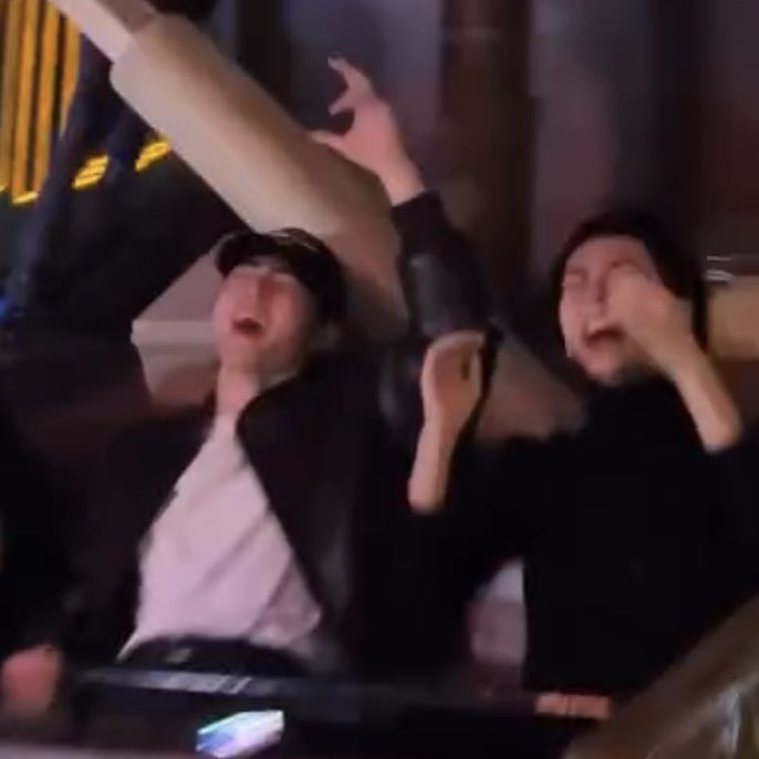 pmvry's tweet image. สงสารนิกิ คนนึงไฮโน๊ต คนนึงเสียเส้น 5555555555555555555555555555555