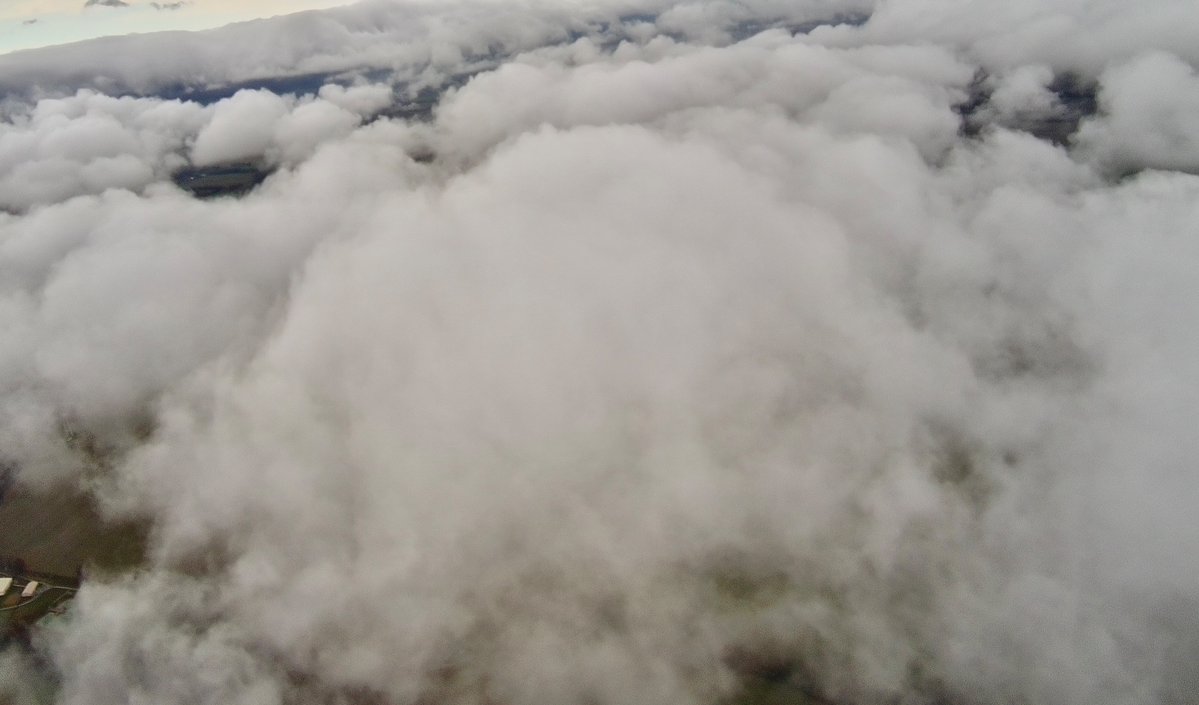 stmchsr01's tweet image. Surfing above the cloud deck this morning 

#aerial #cloudscience #cloudphysics #meteorology #physics #aerospace #engineering #storm #cumulus #thunderstorm #wx #clouds #aerial #otherworld #aboveclouds #air #watervapor #science #cloudscape #cottonball #blanket #meteorology