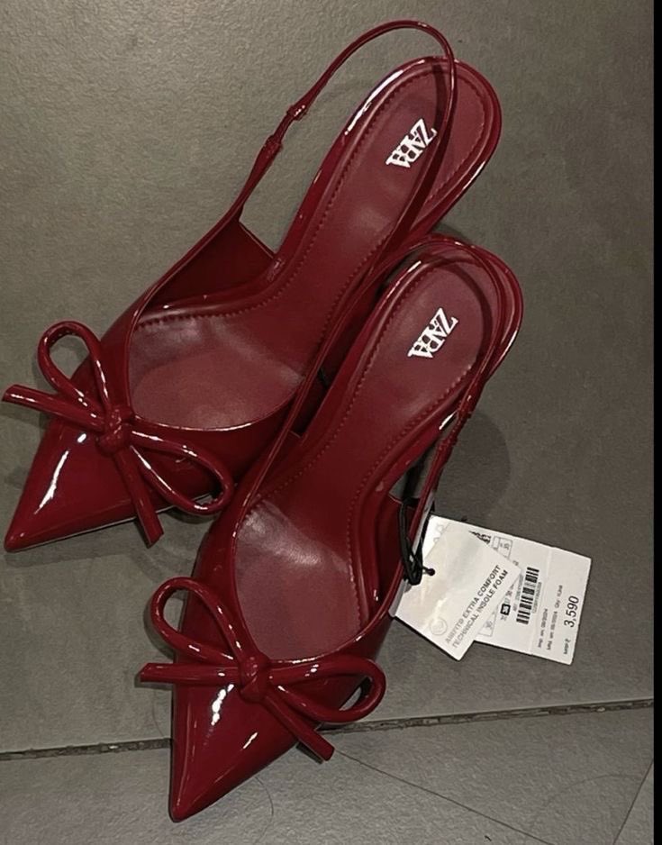 “ هذا الهيلز من براند زارا موجود نفسه بـ SHEIN “