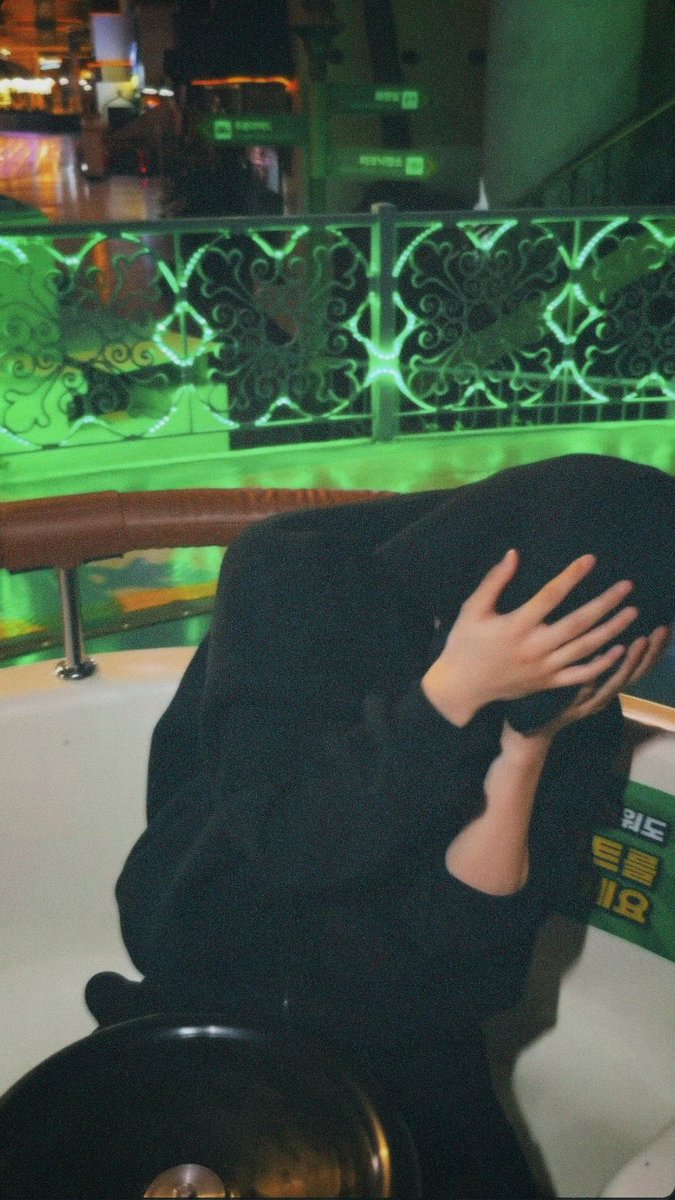 this is so “soft launch” type of photo