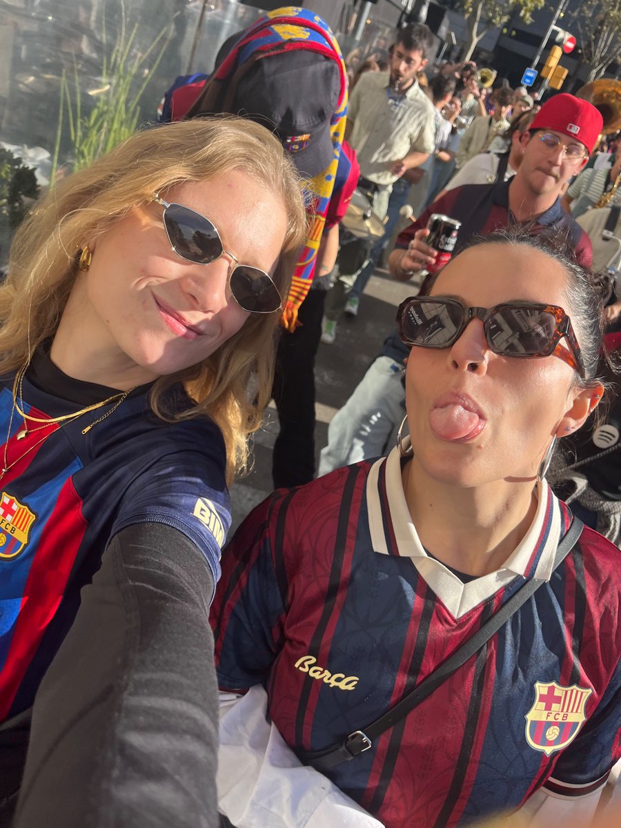 Visca el Barça i visca Catalunya. 

Llarga vida al nou Camp Nou💙❤️