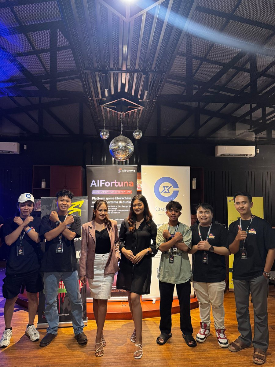 ox_hary's tweet image. Today&apos;s Event @CreatorX_Media MEET UP in Majalengka Attended by around 84 participants 

We collaborate with @aiFtnProtocol  And @scribble_dao 

Uniting content creators and gamers across Web2 &amp;amp; Web3.

How the Technological Revolution is leading to Decentralization and how our…