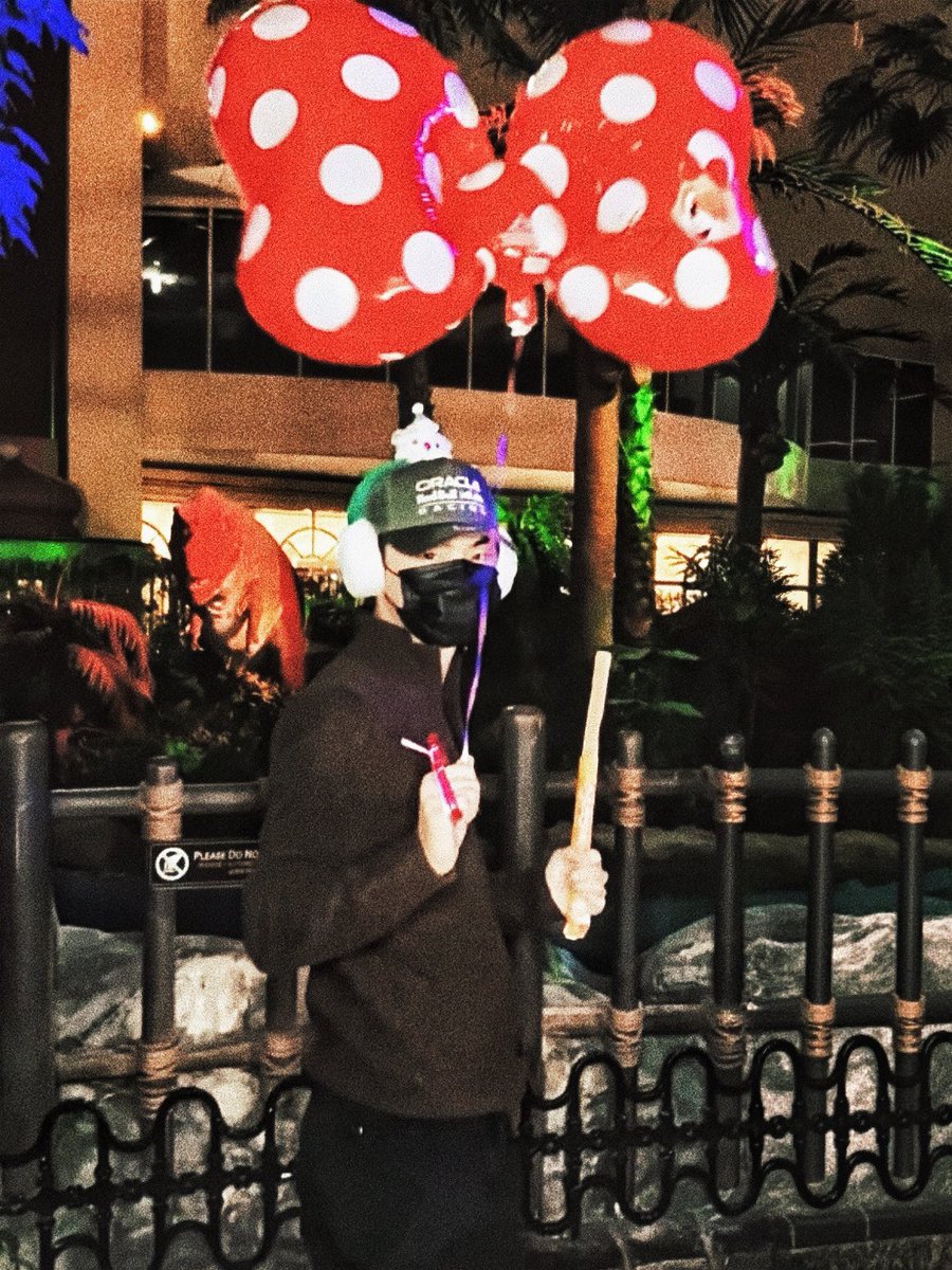 noisynj's tweet image. boyfriend