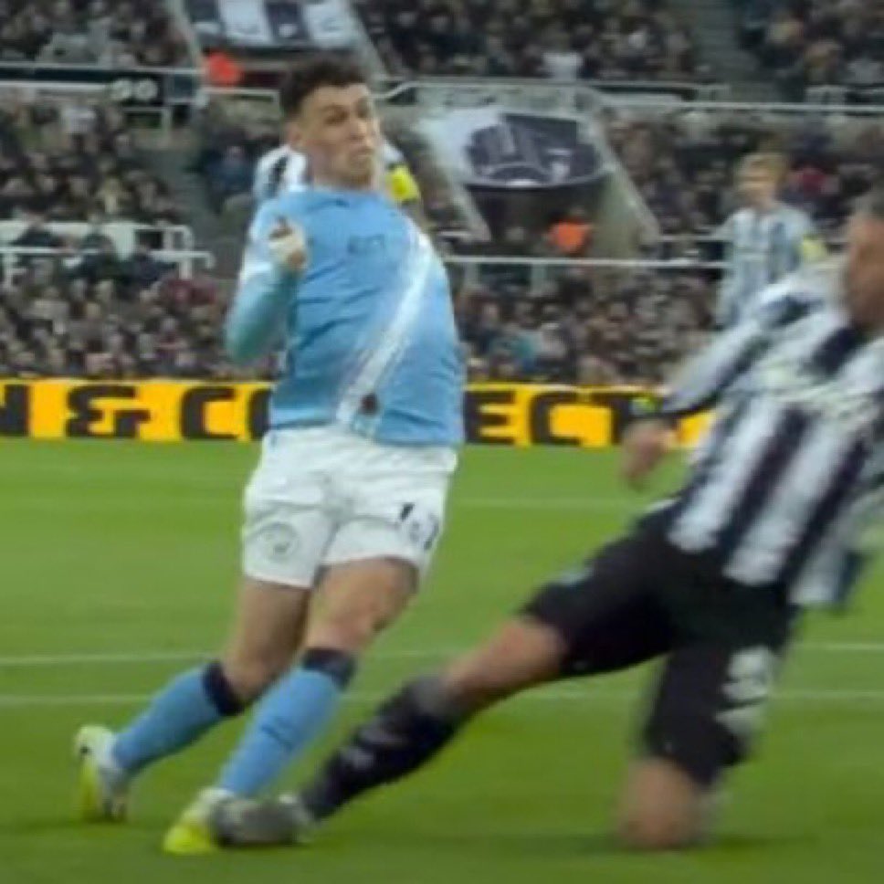 Let’s be real, that’s a stonewall penalty on Foden

“He already got the shot away”

So? If a player in the middle of the park gets a pass away and then has this left on them, it’s a foul and probably a booking