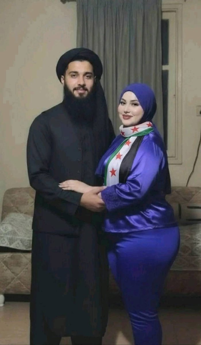 داغستاني ياخذ زوج. ه عنصر من الأمن العام الجولاني إره ابي سوريا جيدة
#سوريا_الجديدة #العراق_بصورة_أوضح