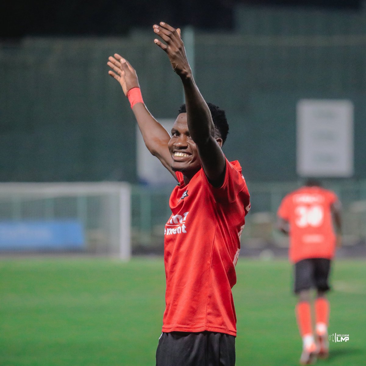 WilliamLmp's tweet photo. 📸|| Photos
⚽️|| MATCH-DAY 7
🏆|| @UPL
🏟️|| ST.MARY’S STADIUM,KITENDE
⏰||HALF-TIME!!!
⚽️|| @VipersSC 2 - 0 @OfficialMaroons
#StarTimesUPL ||#VIPKCCA || @UPL https://t.co/IesdiFOYXb