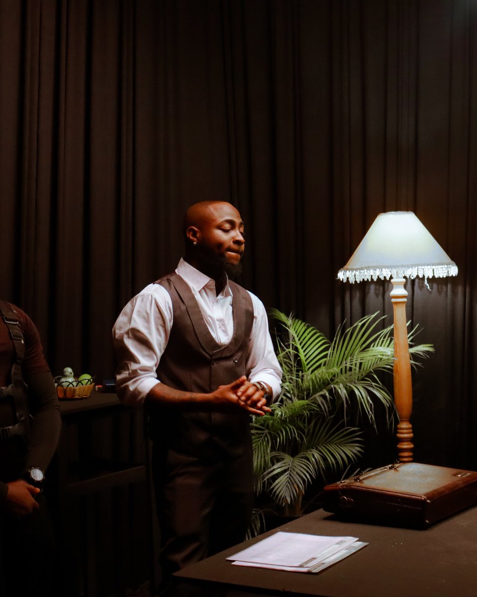 atlonglastcz's tweet image. Hard to believe how many times I’ve photographed Davido, never stop creating guys!