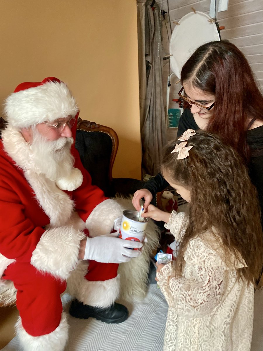 Angel M. Schwabe tweet media