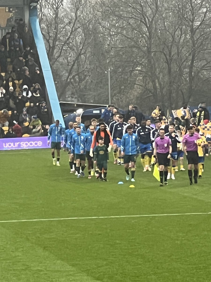 Mansfield away 😊😀⚽️⚽️⚽️🔵⚪️ #UTT #htafc