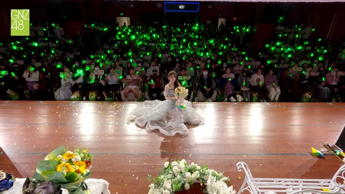 Congratulations to Liu LiFei (#SNH48 6th generation) who, having completed the full term of her contract, has officially graduated from #GNZ48 Team NIII on November 22nd, 2025

Liu LiFei joins the ranks of the #GNZ48 Honoured Graduates