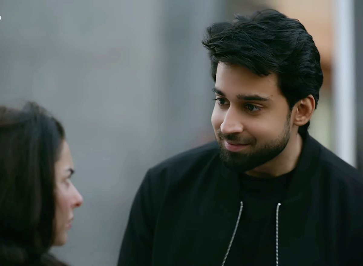 bilal_bliss's tweet image. Another amazing episode! 😍 loved the conversations between Kamyar and Arya. Kamyar’s scenes with Dadu were super adorable . Love their beautiful bond 🥹❤️ and Arya meeting his Dadu was just too cute 🫶
@bilalabbas_khan #Merizindagihaitu  #BilalAbbaskhan #HaniaAmir #BilHan #Kayra