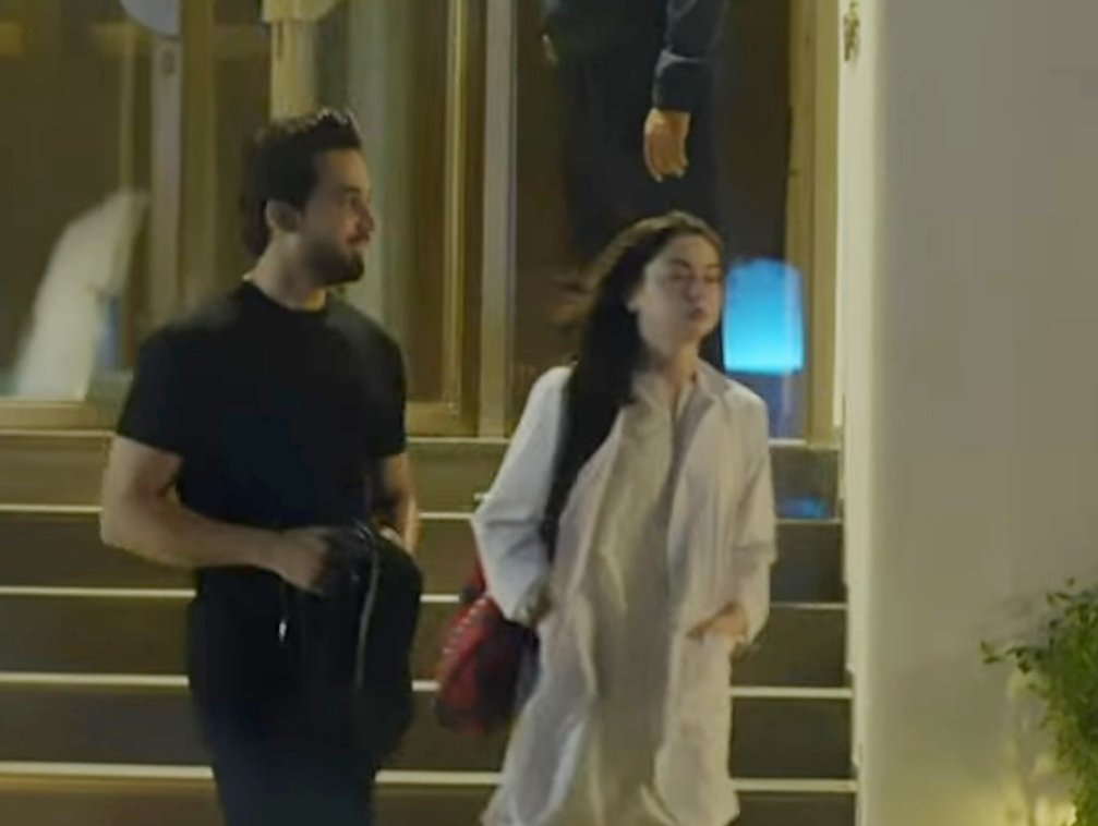 bilal_bliss's tweet image. Another amazing episode! 😍 loved the conversations between Kamyar and Arya. Kamyar’s scenes with Dadu were super adorable . Love their beautiful bond 🥹❤️ and Arya meeting his Dadu was just too cute 🫶
@bilalabbas_khan #Merizindagihaitu  #BilalAbbaskhan #HaniaAmir #BilHan #Kayra