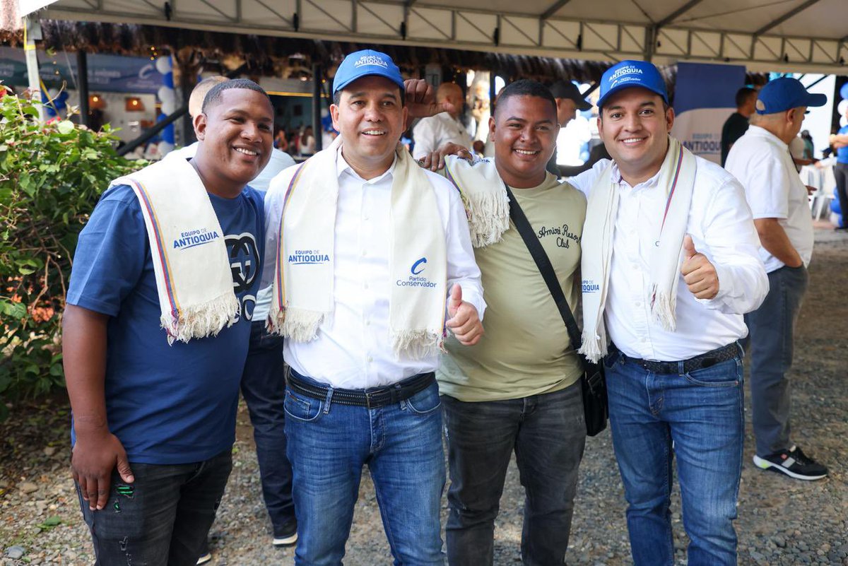 DanielRestrepoC's tweet image. El #EquipoDeAntioquia es alegría, carisma y unión. Gracias a todos los amigos del occidente antioqueño por acompañarnos y por su respaldo decidido. 💙💙💙