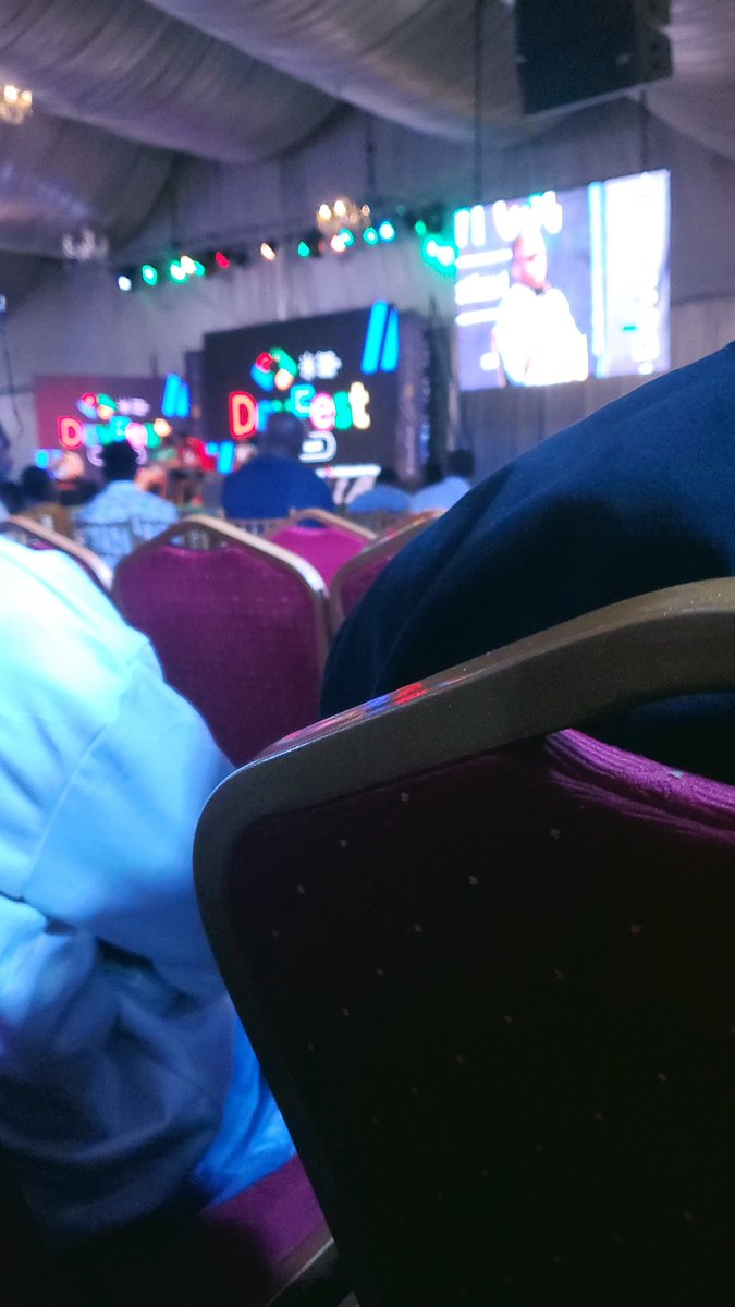 kluivstar's tweet image. With cracked Devs at Dev Fest PH 
#DevFestPH2025