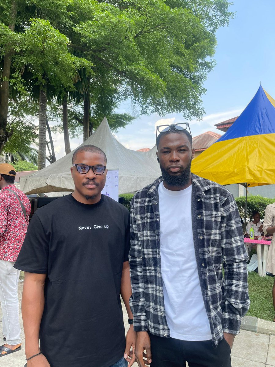 kluivstar's tweet image. With cracked Devs at Dev Fest PH 
#DevFestPH2025