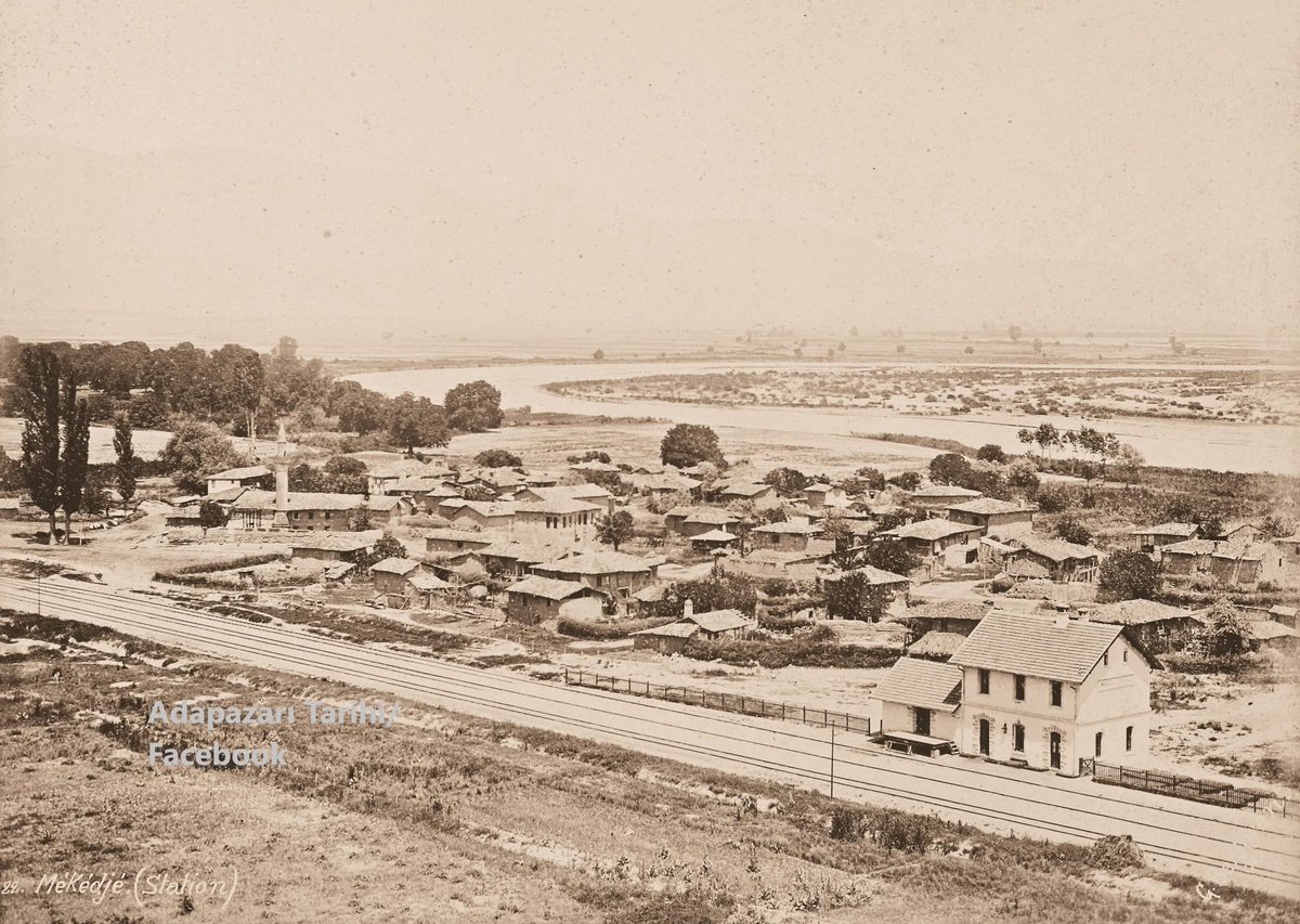 E23000 seti ve personeli TCDD’den kiralayan  <a href="/Sakaryabld/">Sakarya Büyükşehir Belediyesi</a>  2013 – 2016 döneminde Adapazarı-Arifiye arasında banliyö treni çalıştırdı. Ödemeler aksayınca sözleşme iptal edildi, konu yargıya taşındı.  29.10.2024'te Adaray yeniden hizmete girdi, şimdi seferler Mekece’ye uzatılacak.