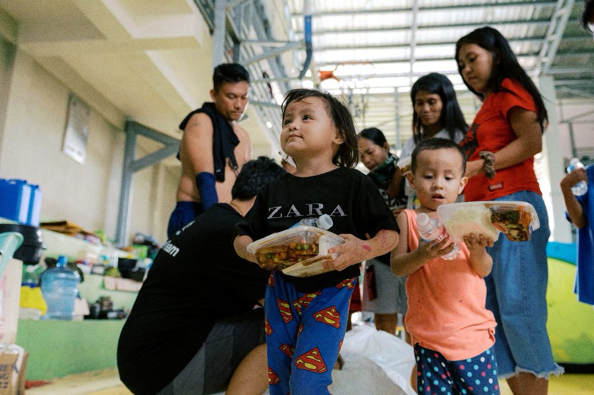 WCKitchen's tweet photo. Our partners at Garces Royal Garden Catering Services are working nonstop to ensure their community has fresh, comforting meals in the wake of Typhoon Kalmaegi. Each day, their team is cooking more than 5,500 meals for families who have lost their homes, workplaces, and so much more. With partners like Garces Royal Garden, families going through difficult times can count on familiar dishes made by local cooks—meals that provide the fuel to recover and rebuild. #ChefsForPhilippines