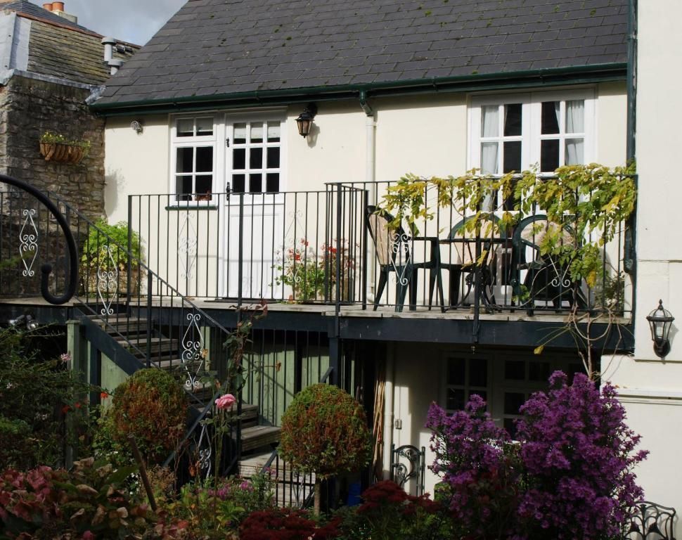 aroundaboutbrit's tweet image. Stay in Devon @ The Elbow Room.

Located in Totnes and surrounded by beautiful countryside, it’s the perfect base for those who love to explore on foot or by bike. 

aroundaboutbritain.co.uk/Devon/14911

#TheElbowRoom #Totnes #Getaway #Devon #Countryside #SelfCatering #Walking #Cycling