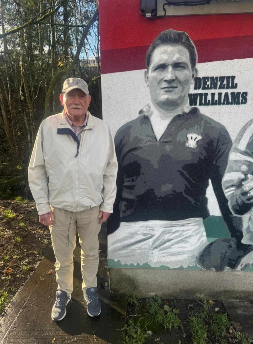 Andrea Tippings (Smart) tweet media