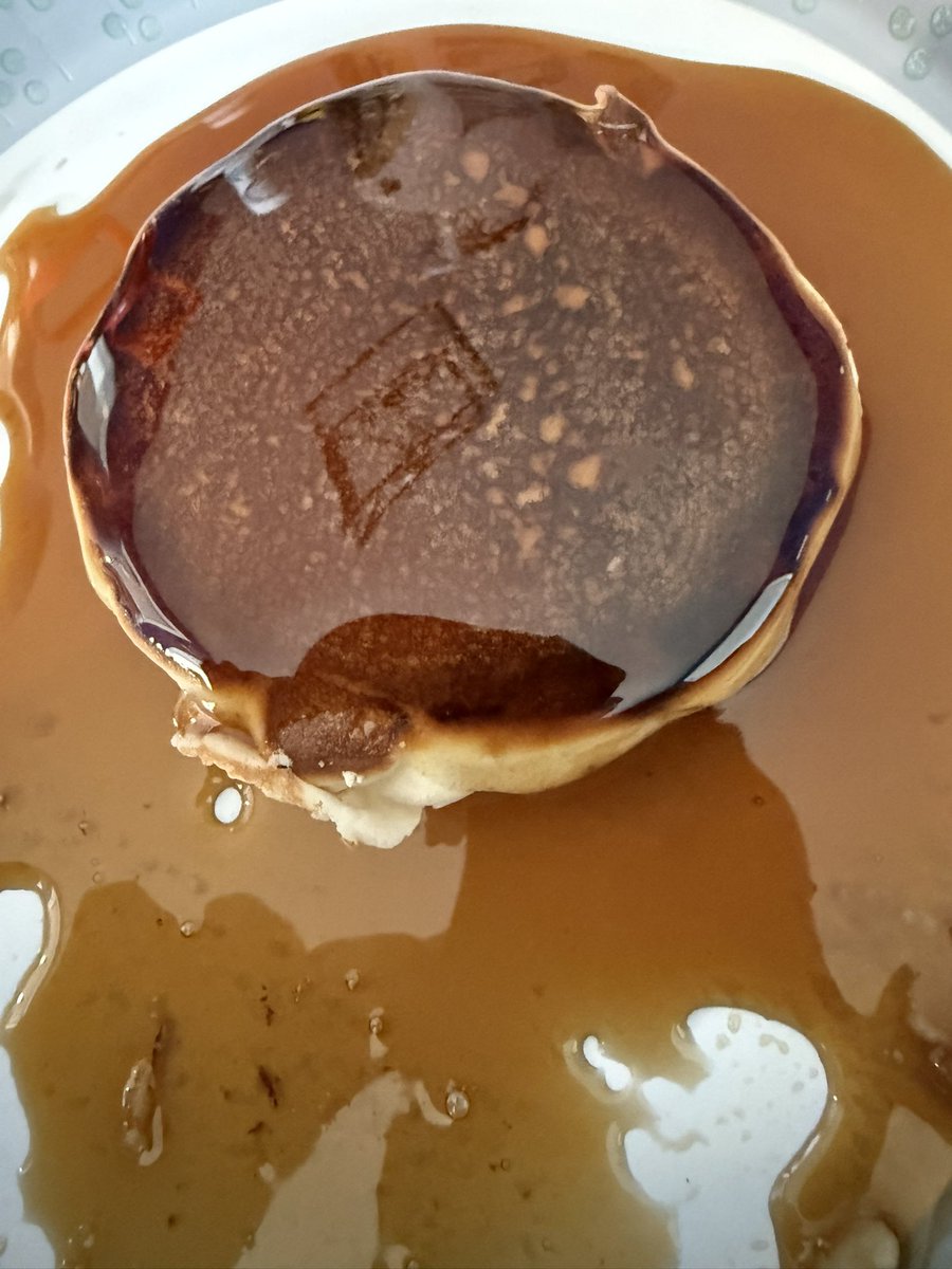 BowTiedYukon's tweet image. Maple syrup maxing 

Literally water from of the ground, out of a tree and boiled with nothing added

Probably nothing healthier for you