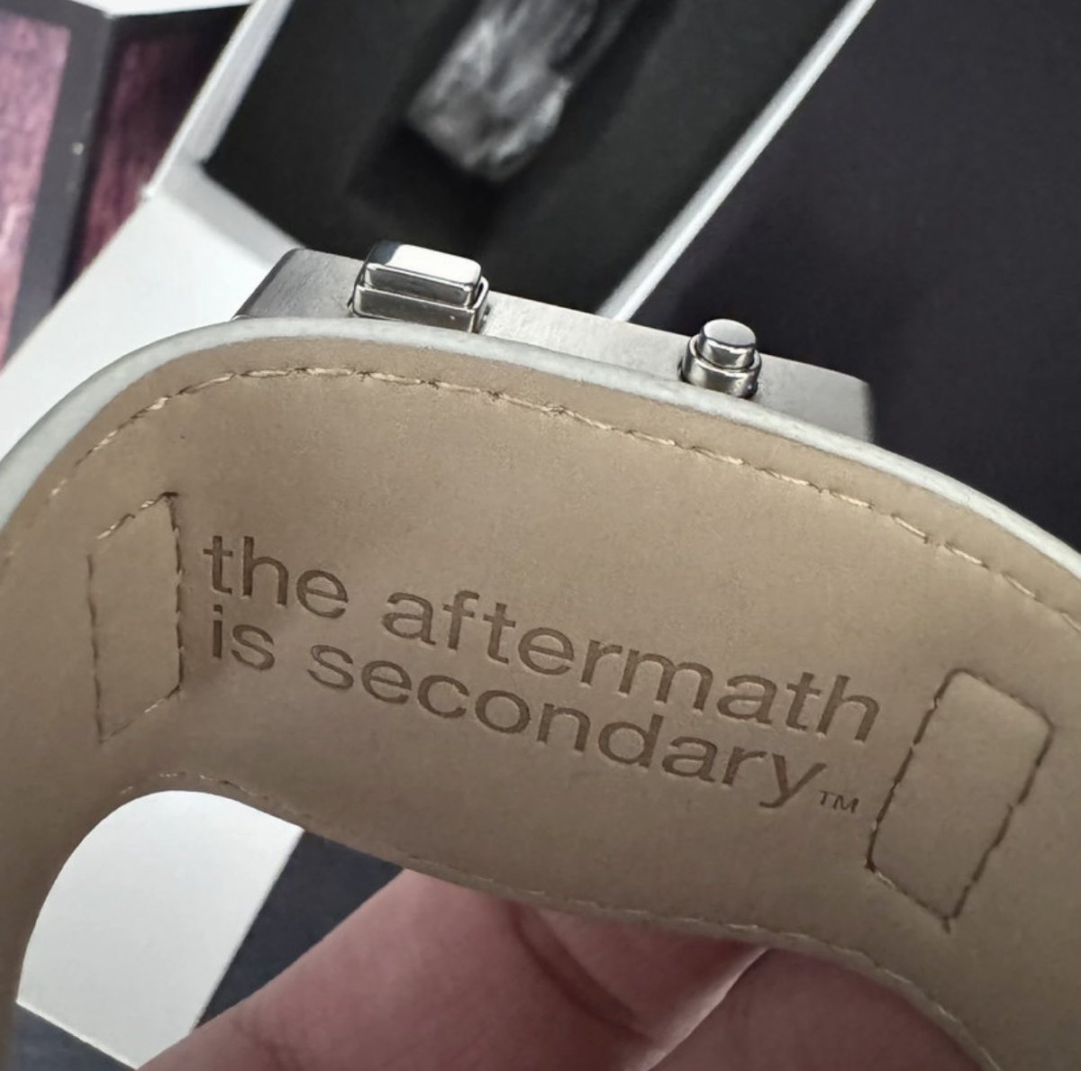 Hey MCRtwt is anyone interested in buying this My Chemical Romance x Tokyoflash watch? I’m located in Germany and open to real offers. Pls keep in mind it’s a very rare piece of merch, so there offers should reflect that. Even if u’re not in Europe, we can talk! Let me know :)