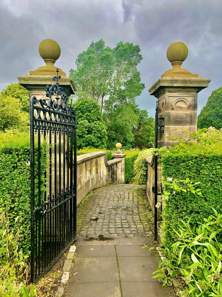 Labiataa's tweet image. Glasgow

#gates 
#lovegates 
@LoveOfGates