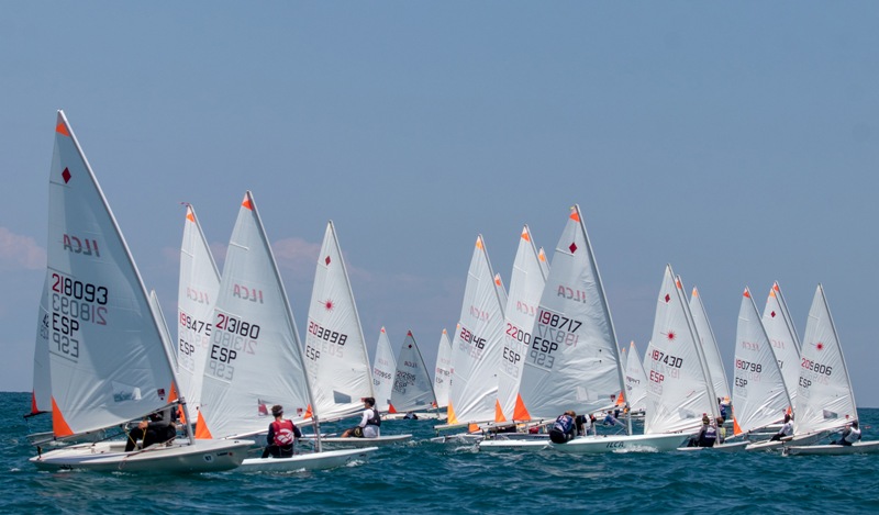 Vela
Gran Trofeo València Snipe y Trofeo Levante 2025. Previa
València reúne a 218 regatistas en el marco del Gran Trofeo València Snipe y el Trofeo Levante. <a href="/RCN_Valencia/">RCN Valencia</a> 
wp.me/p29qcc-PPA