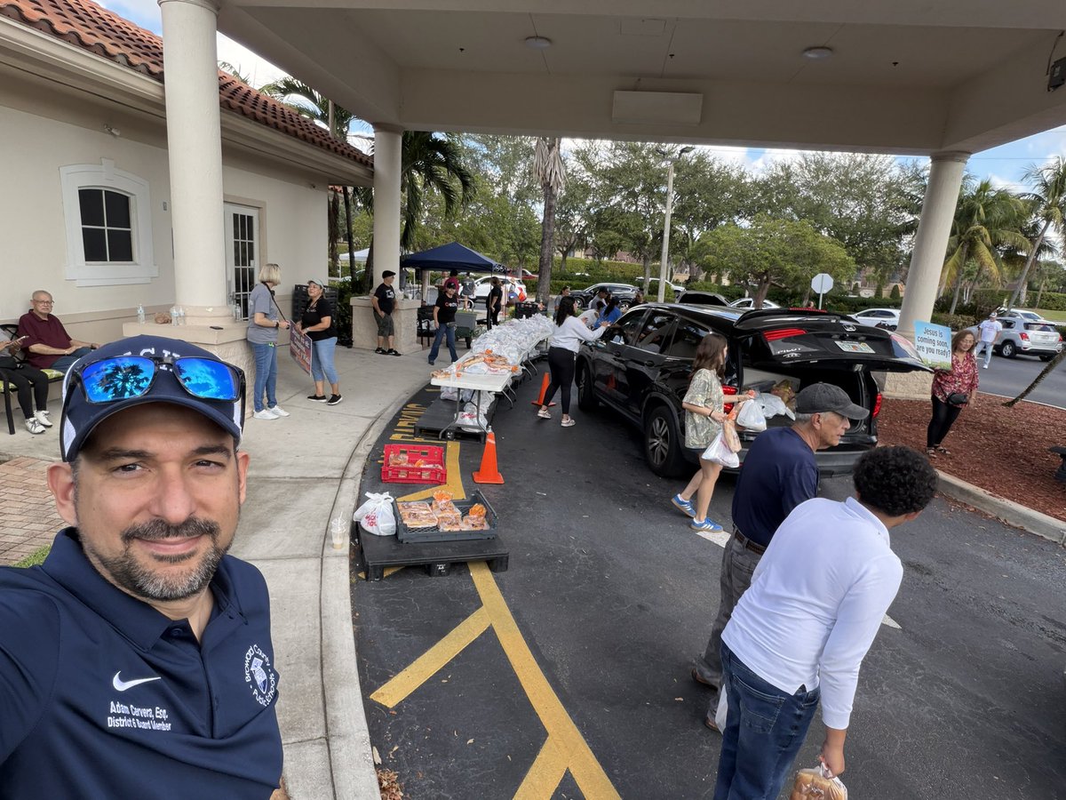 Double duty Saturday as today was jam packed with exciting things to do! First, we started the morning in the City of Plantation and participated in the annual Holiday Parade!  It was a great crowd who came out for the Parade with plenty of candy to go around. Next, it was off to