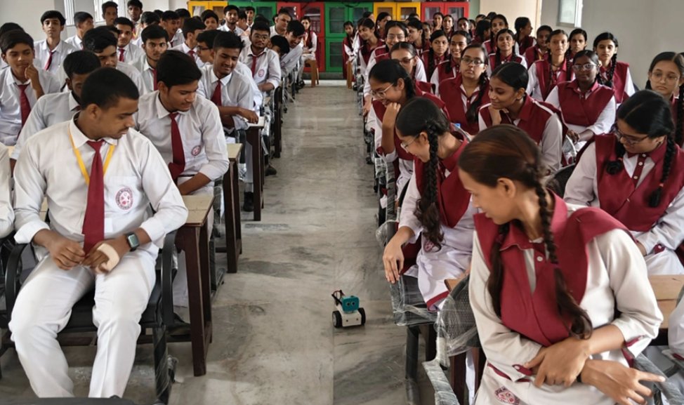 electrik_dreams's tweet image. At Futurelab Studios, our goal is to ensure intelligence is fairly, equitably distributed to the remotest, most vulnerable corners.