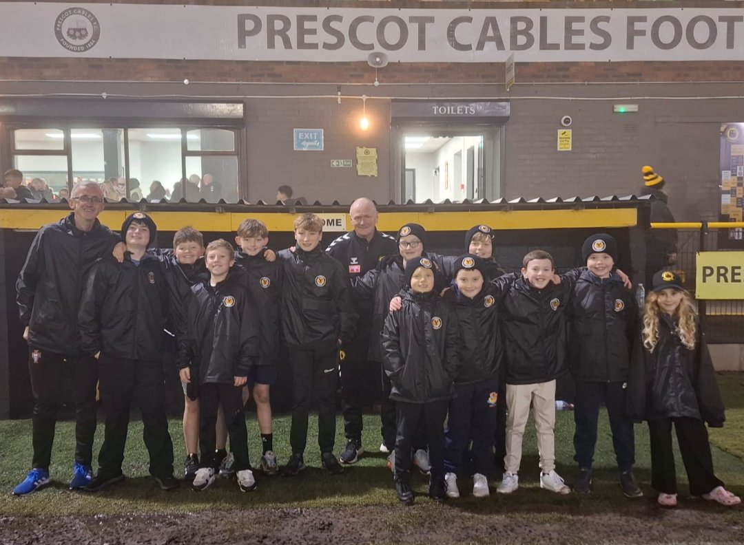 Glenbuck Juniors proudly sponsoring Physio Dave for the 2025/26 season <a href="/PrescotCablesFC/">Prescot Cables FC</a>
