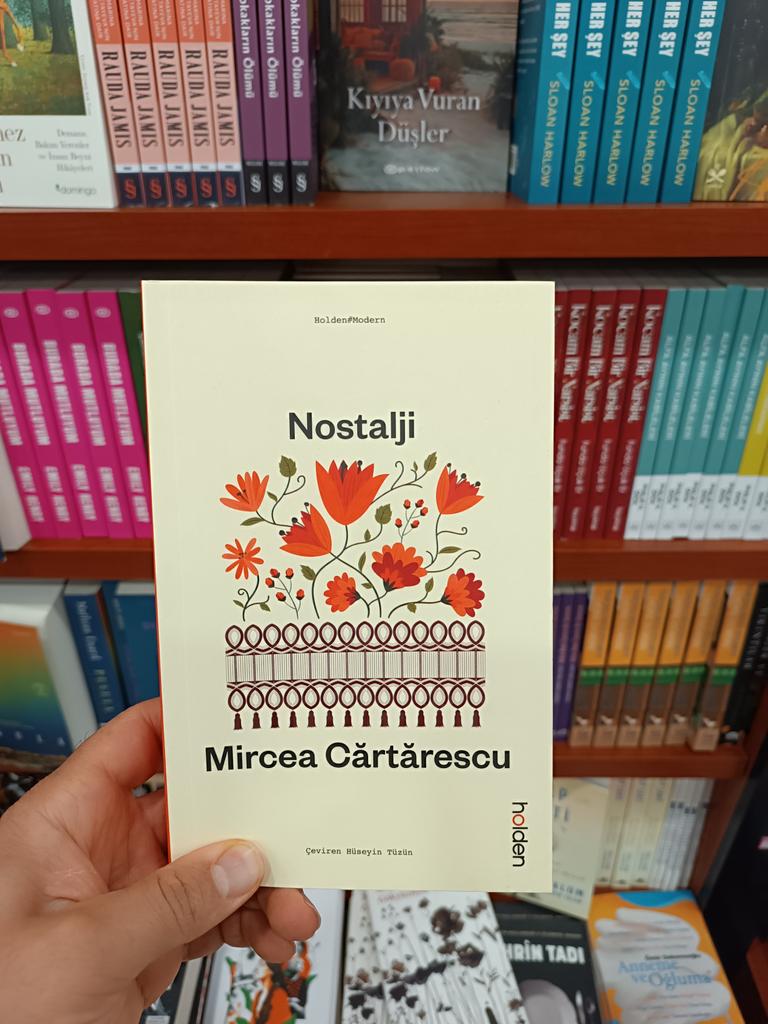 "Yok edici zaman hiç yaralı bırakmıyor geriye."🦋