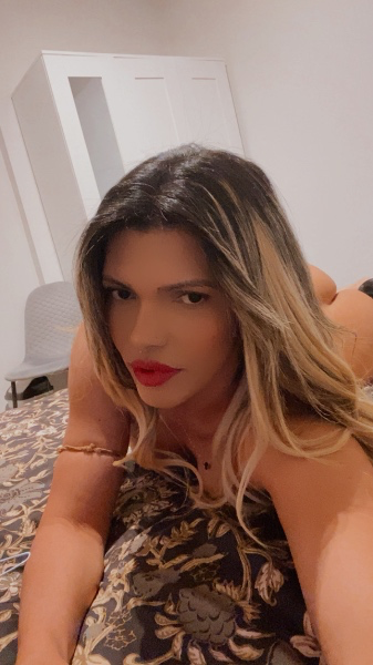 MarAlbuquerquee's tweet photo. Make me smile. Gifts 🎁  https://t.co/b3OYeVAG6A https://t.co/QucHPwkSX7