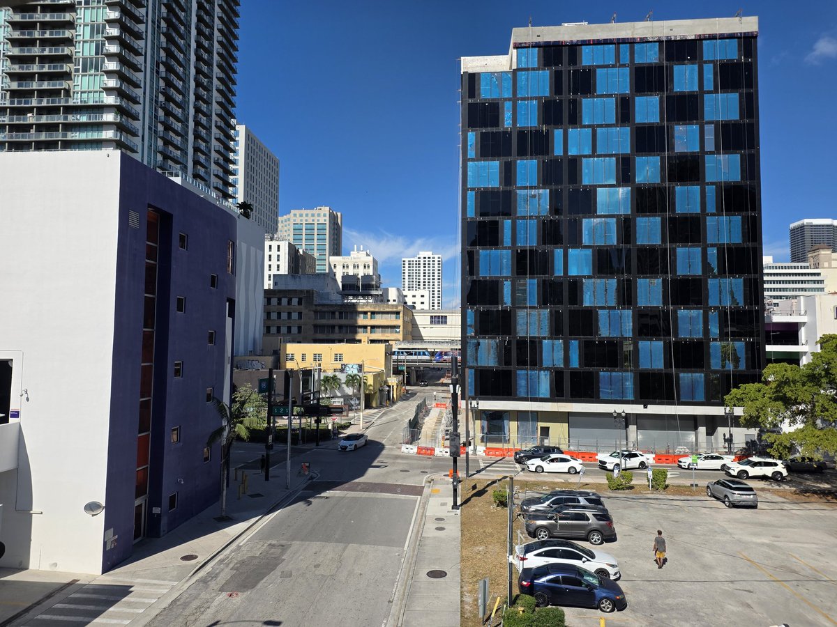 Construction projects only move at 2 speeds in Miami

Speed of light: Melo, Swire, PMG
Or
Speed of Molasses: Mana, Related, One Broadway
😂