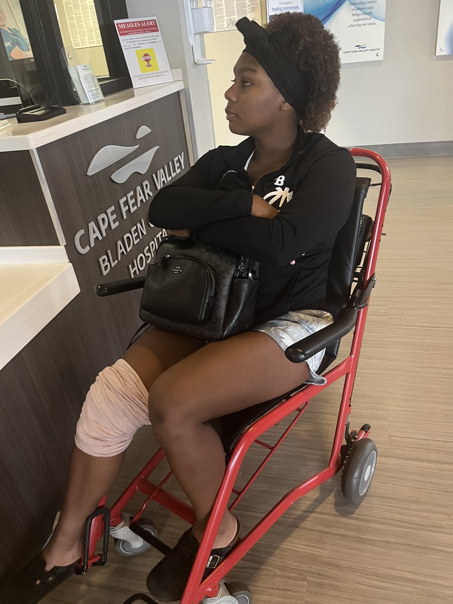 This week didn’t go as planned, but I’m still so blessed to wake up every morning and be surrounded by people who support me no matter what. ❤️🥎
Thank you to all the coaches who’ve reached out to pray for me and wish me a speedy recovery — your words mean everything. Can’t wait