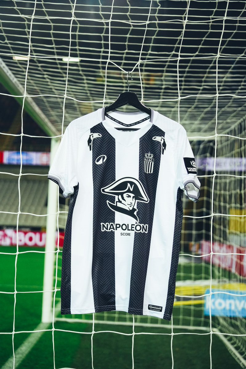 SportCharleroi's tweet image. 𝗟’𝗮𝗿𝗺𝘂𝗿𝗲 𝗱𝗲 𝗻𝗼𝘀 𝗭𝗲̀𝗯𝗿𝗲𝘀 ! 🦓

Les maillots seront ensuite mis aux enchères jusqu’au 28/11 et les bénéfices seront reversés à @YounitedBelgium.

🔗 urlz.fr/uXNi

#CLUCHA #NapoleonScore ⚫️⚪️