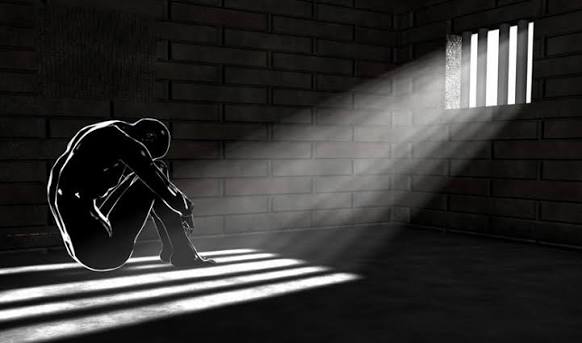 Dreams About Being Trapped blog.psychics.com/dreams-about-b…