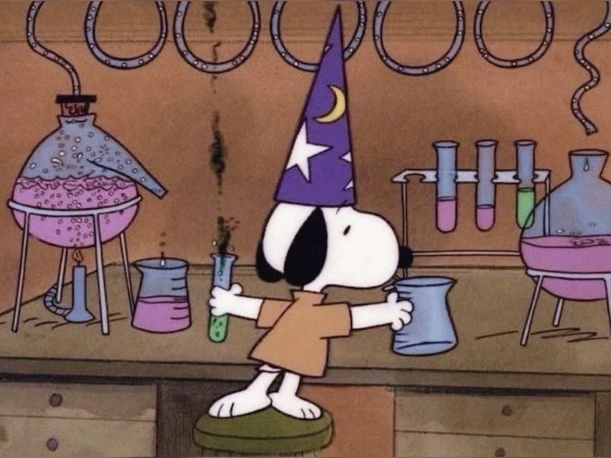DailySnoopys's tweet photo. how it feels to make a new spotify playlist https://t.co/dZHoINPRxp