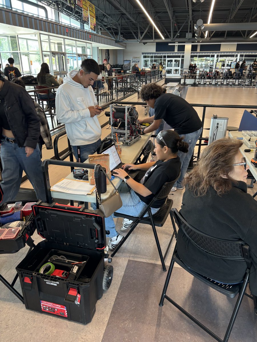 Travis Monroy tweet media