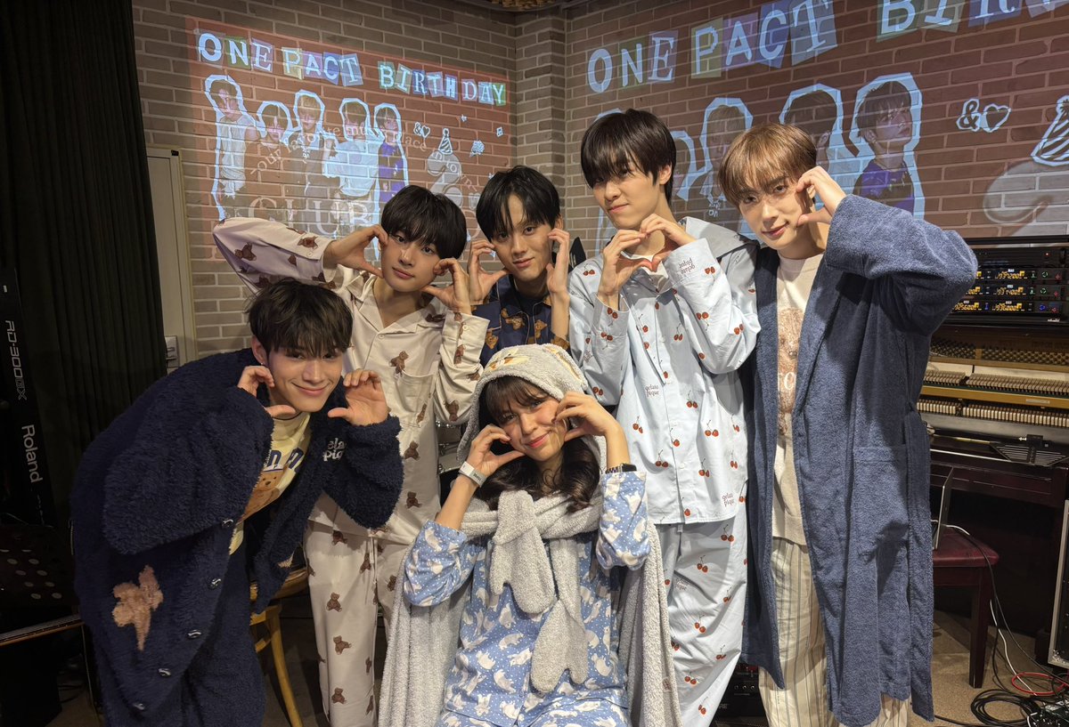 my small family 💖

#ONEPACT #JAY #TAG #YEDAM #JONGWOO #SEONGMIN #ATOURDREAMMOMENT